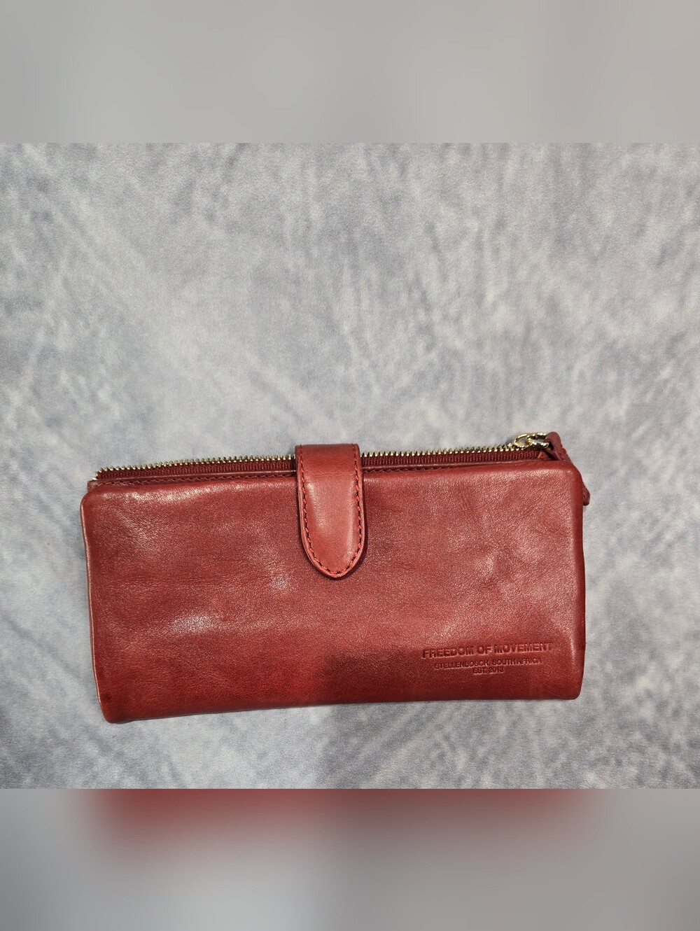 Freedom of Movement. Ladies Clip Wallet Bourbon